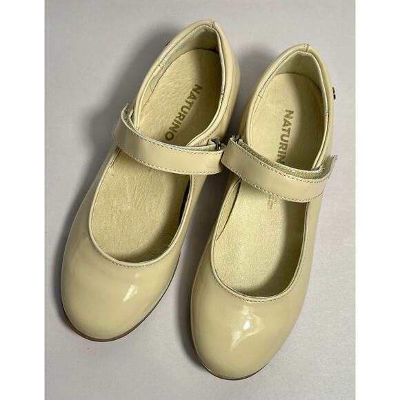 NATURINO Beige Loop Strap ballet flats easy on Girls Sz 31 US 13 - Picture 1 of 9
